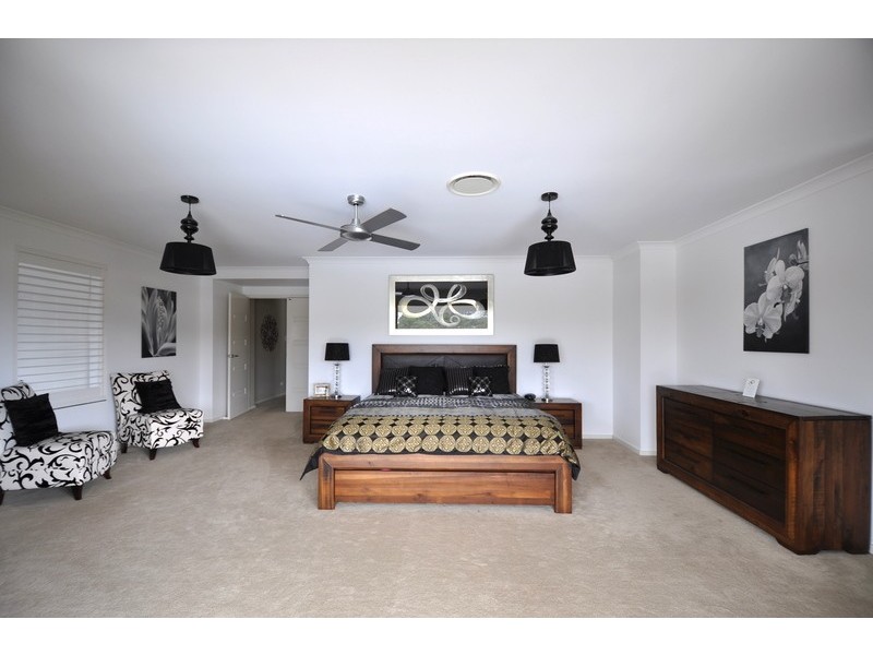 86 Corvus Drive, Cashmere QLD 4500