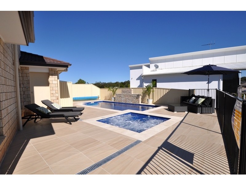 86 Corvus Drive, Cashmere QLD 4500