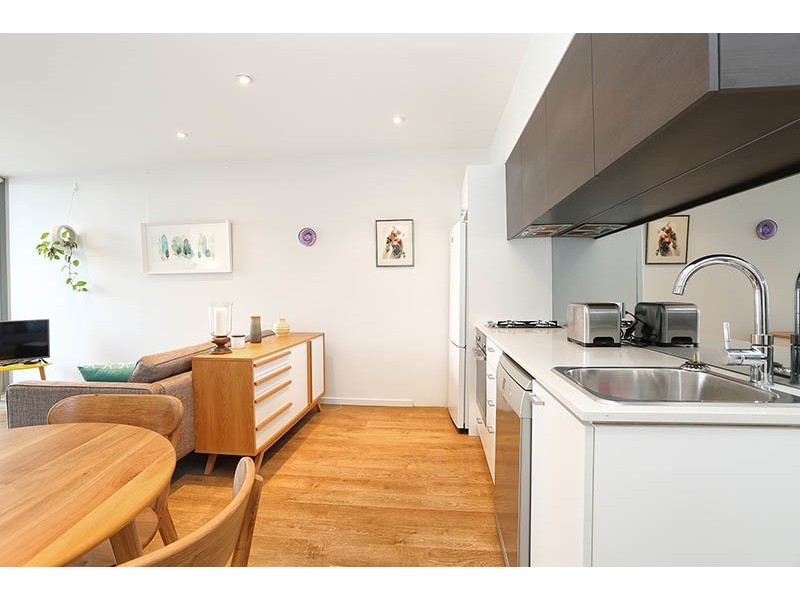 409/20 Reeves Street, Carlton VIC 3053