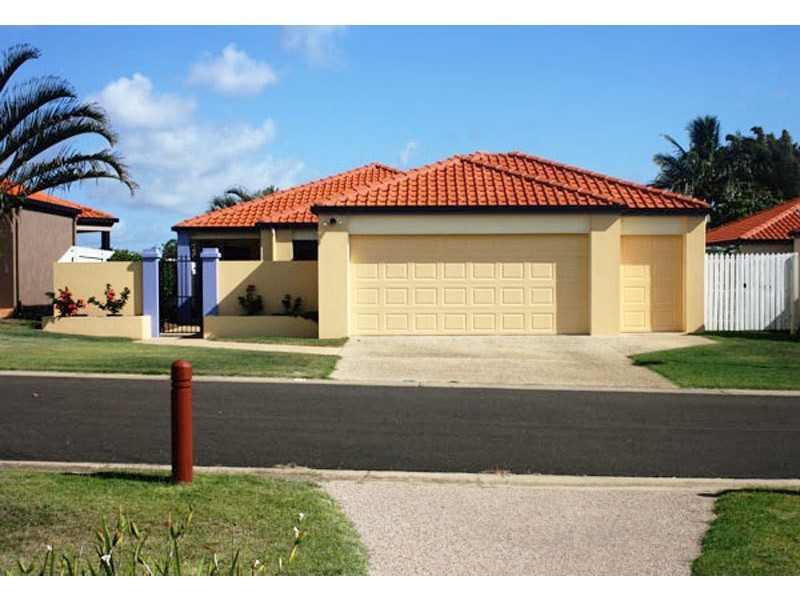 24 Chantelle Circuit, Coral Cove QLD 4670