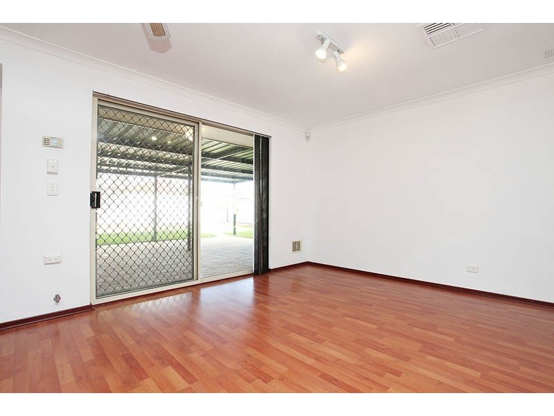 38 Inquirer Lane, Stratton WA 6056