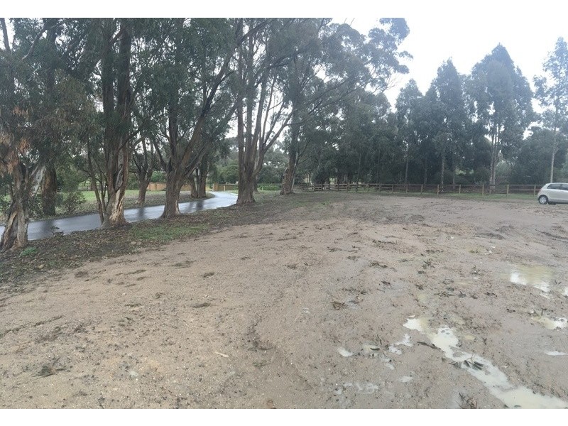 5 Oaks Court, Lysterfield South VIC 3156