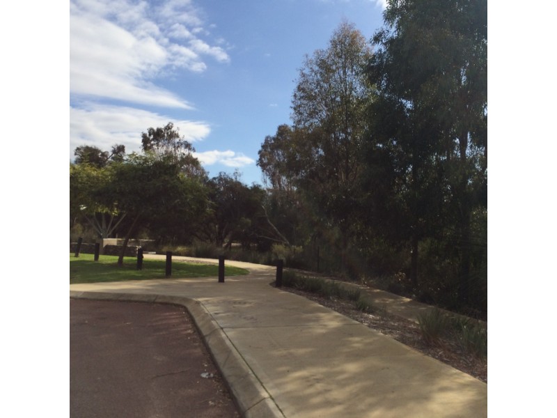 298 Wright Road, Harrisdale WA 6112