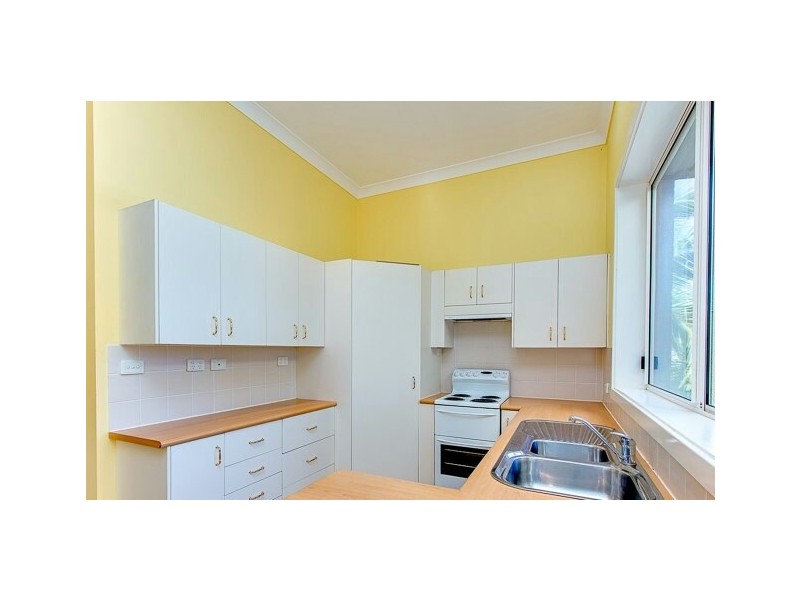32 Garden Grove Parade, Adamstown Heights NSW 2289
