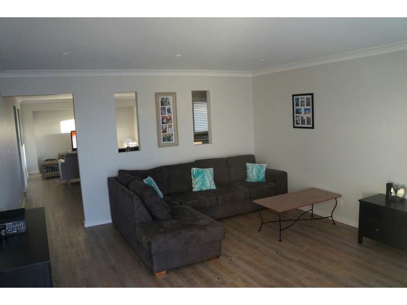 24 Wattlebird Road, South Nowra NSW 2541