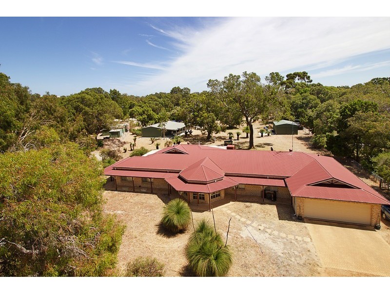 2 Woodsong Close, Falcon WA 6210
