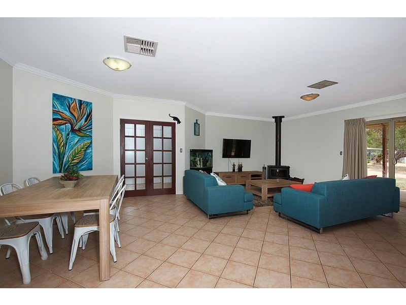 2 Woodsong Close, Falcon WA 6210