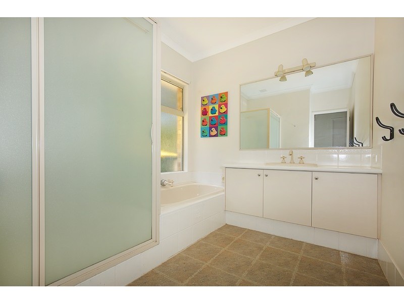 2 Woodsong Close, Falcon WA 6210