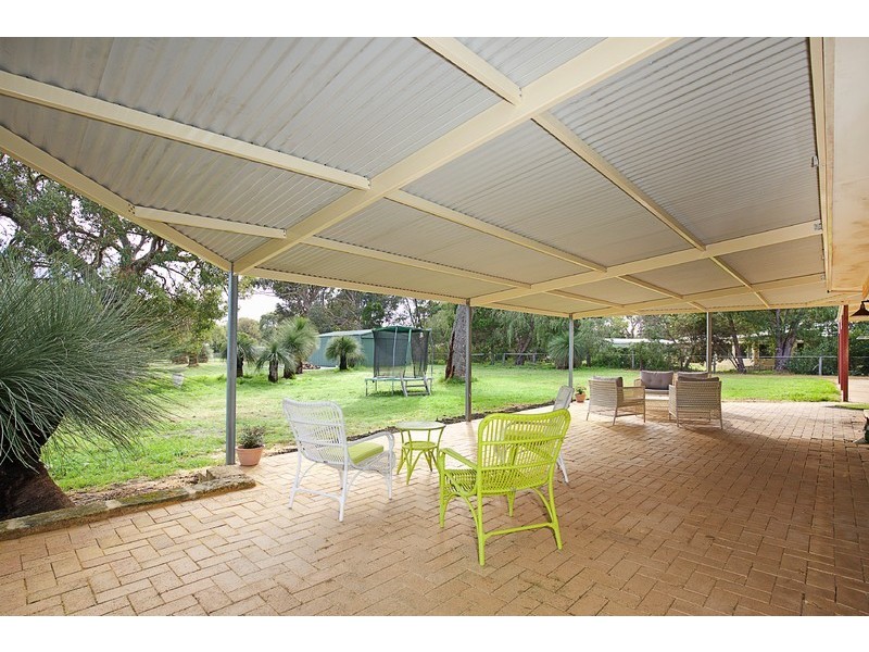 2 Woodsong Close, Falcon WA 6210