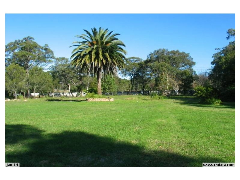 8 Coolamin Street, Wyee NSW 2259
