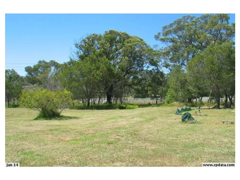 8 Coolamin Street, Wyee NSW 2259