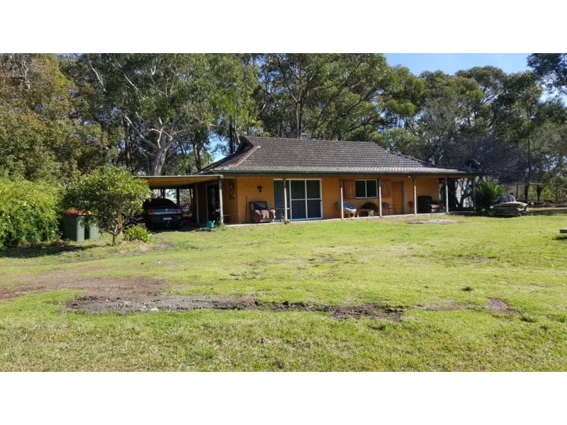 8 Coolamin Street, Wyee NSW 2259
