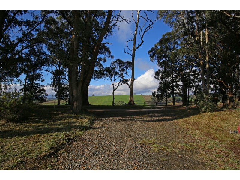 266 Mountain Road, Gembrook VIC 3783