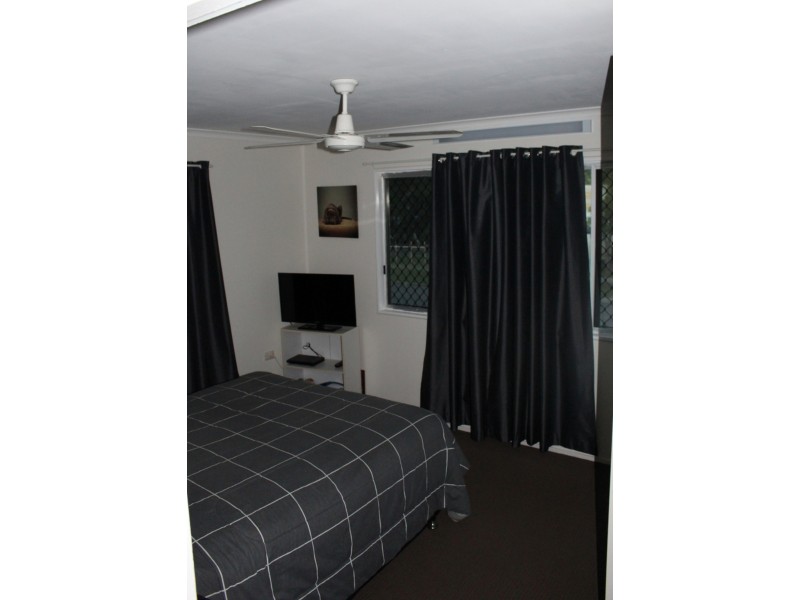 9 Marcus Street, Rasmussen QLD 4815