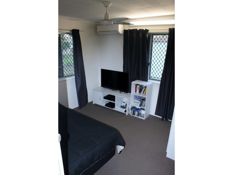 9 Marcus Street, Rasmussen QLD 4815