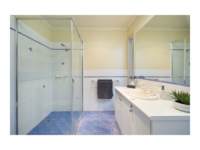 10 Yeomans Place, Kooringal NSW 2650