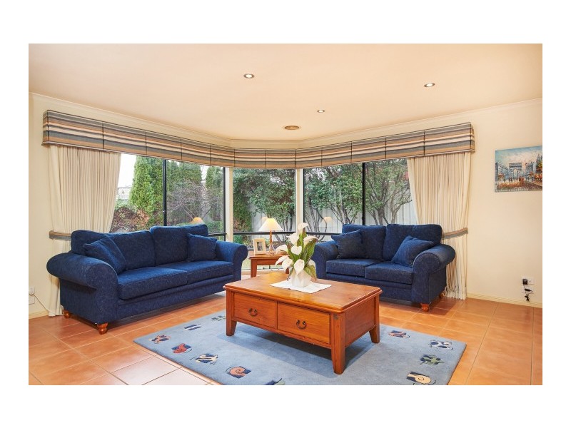 10 Yeomans Place, Kooringal NSW 2650