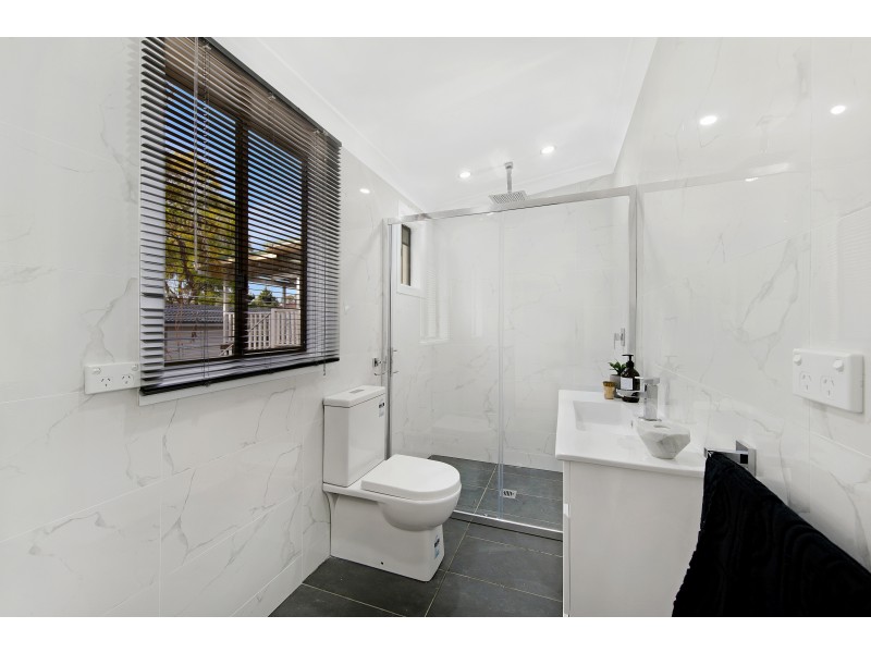 12 Ronald St, Campbelltown NSW 2560
