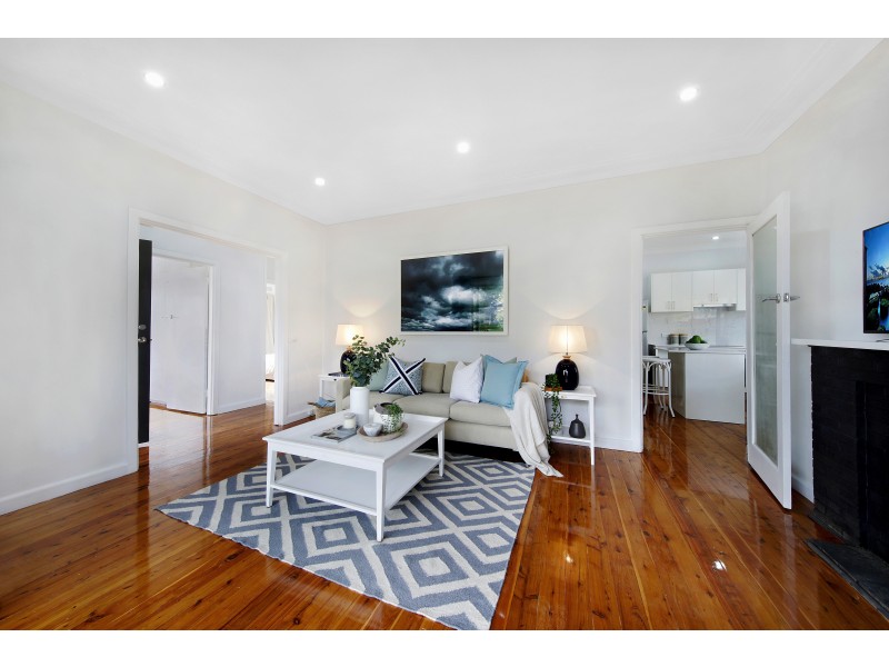 12 Ronald St, Campbelltown NSW 2560