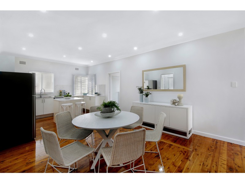 12 Ronald St, Campbelltown NSW 2560