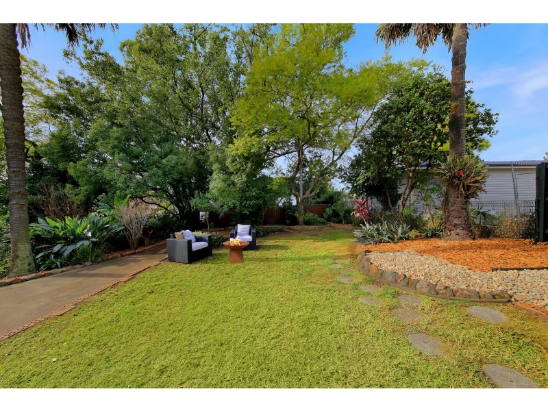 12 Ronald St, Campbelltown NSW 2560