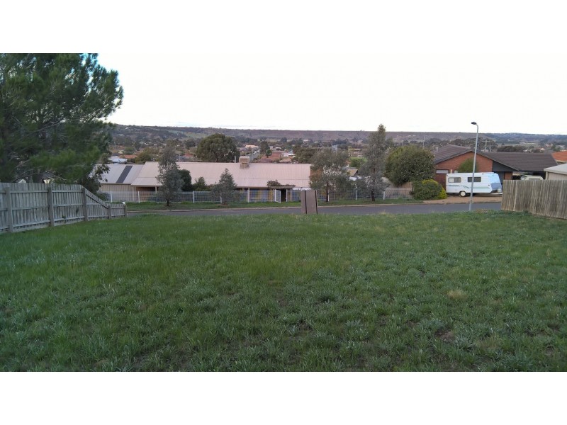 1 Cunningham Close, Bacchus Marsh VIC 3340