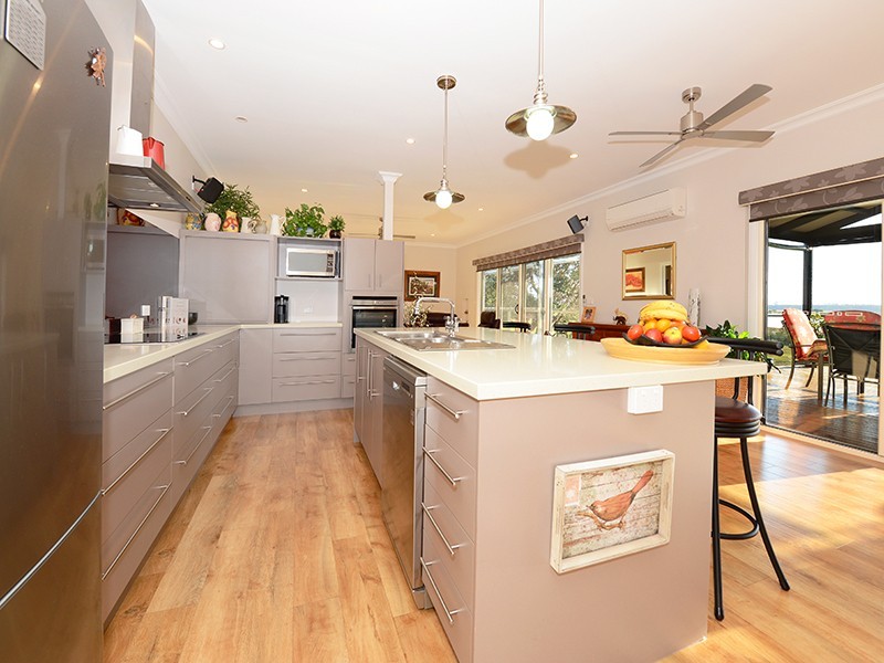 19 Mandalay Drive, The Honeysuckles VIC 3851