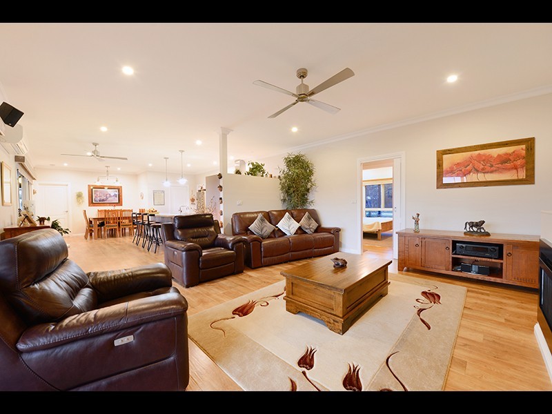 19 Mandalay Drive, The Honeysuckles VIC 3851