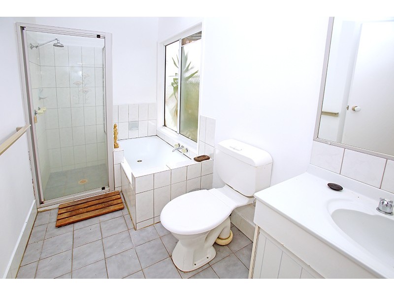 14 Ballidu Close, Elanora QLD 4221