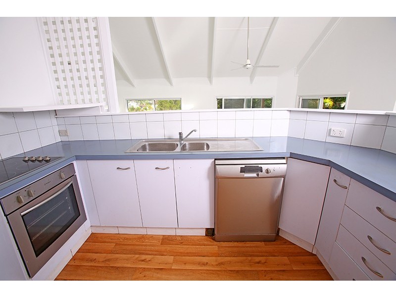 14 Ballidu Close, Elanora QLD 4221