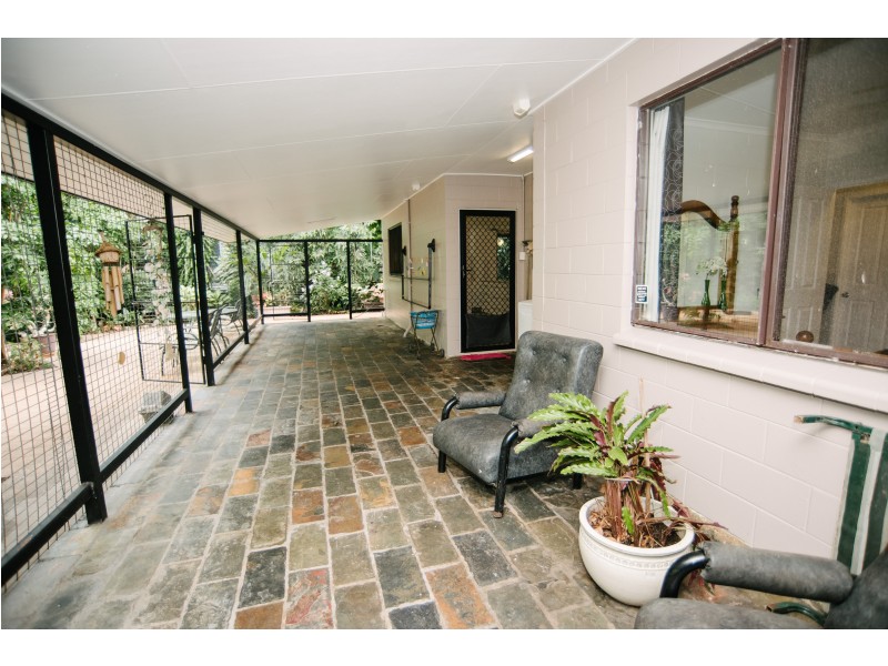 36 Chin Gong crt, Driver NT 0830