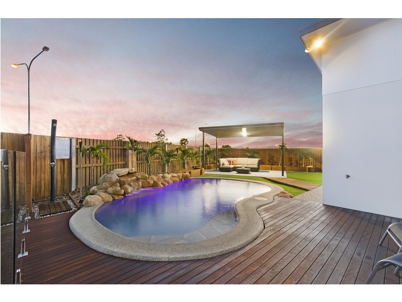 13 Addington Street, Burdell QLD 4818