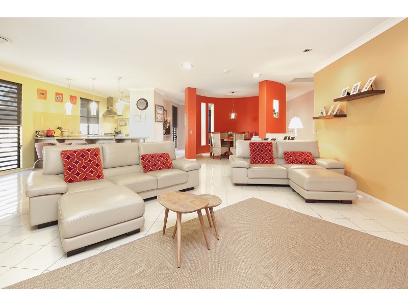 21 Unsworth St, Belmont QLD 4153