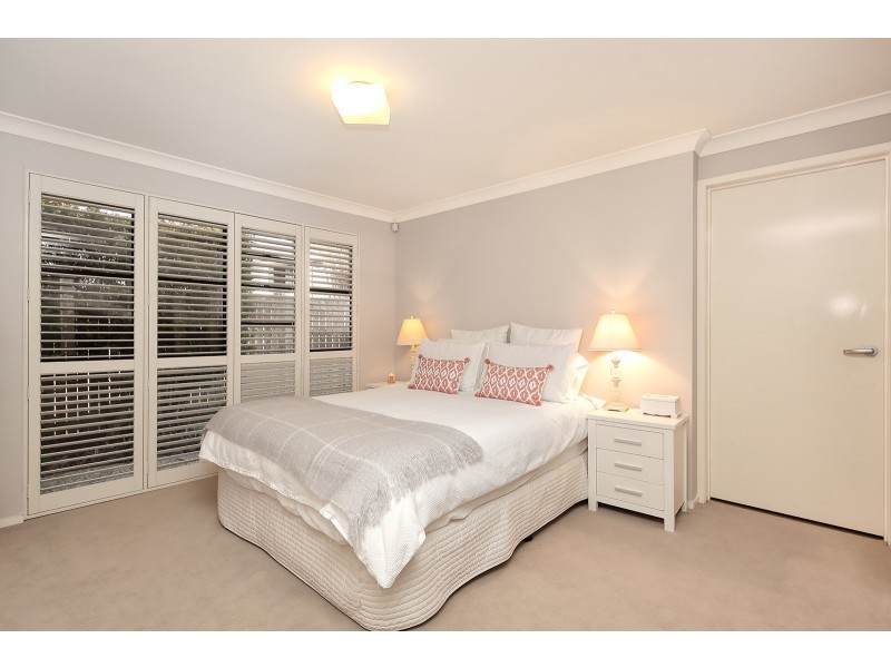 21 Unsworth St, Belmont QLD 4153