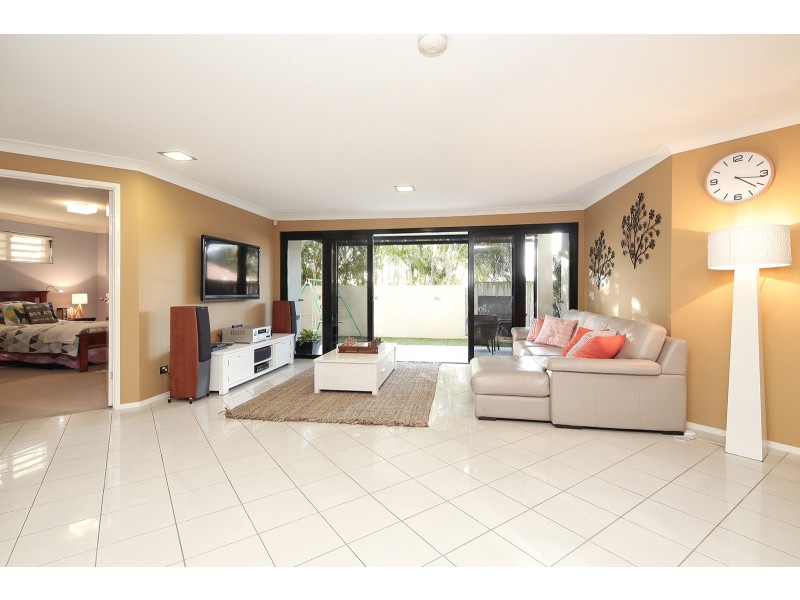 21 Unsworth St, Belmont QLD 4153