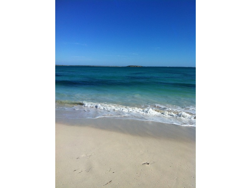 12 Moonlight Cres, Jurien Bay WA 6516