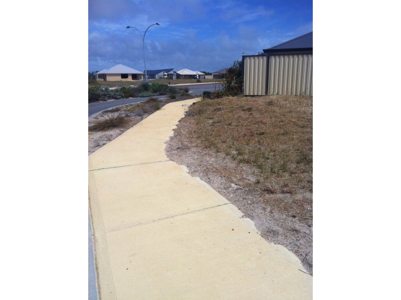 12 Moonlight Cres, Jurien Bay WA 6516