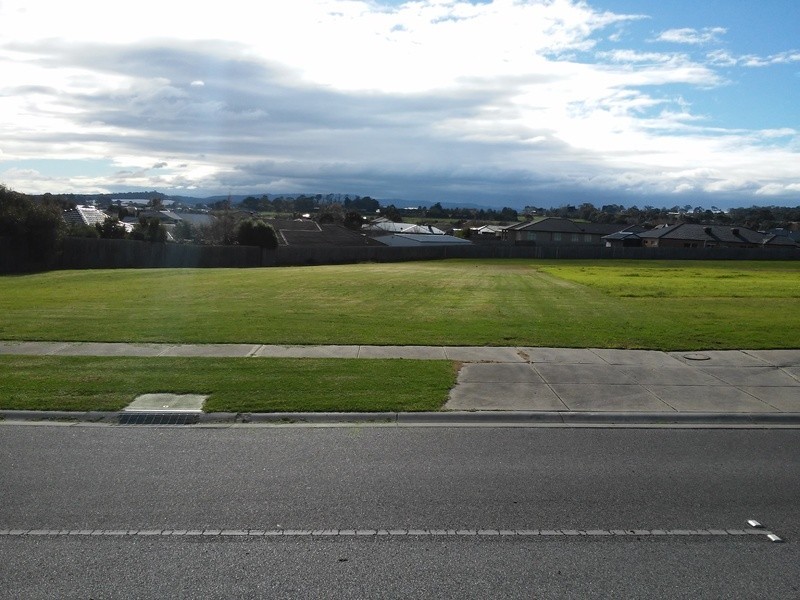 1 Tara Park Close, Narre Warren North VIC 3804