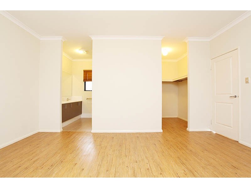 14 Partington Cres, Binningup WA 6233