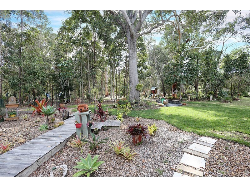 67 Paradise Drive, Weyba Downs QLD 4562