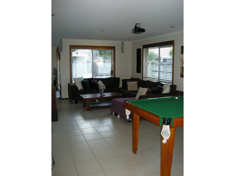 89 Southlake Drive, Varsity Lakes QLD 4227