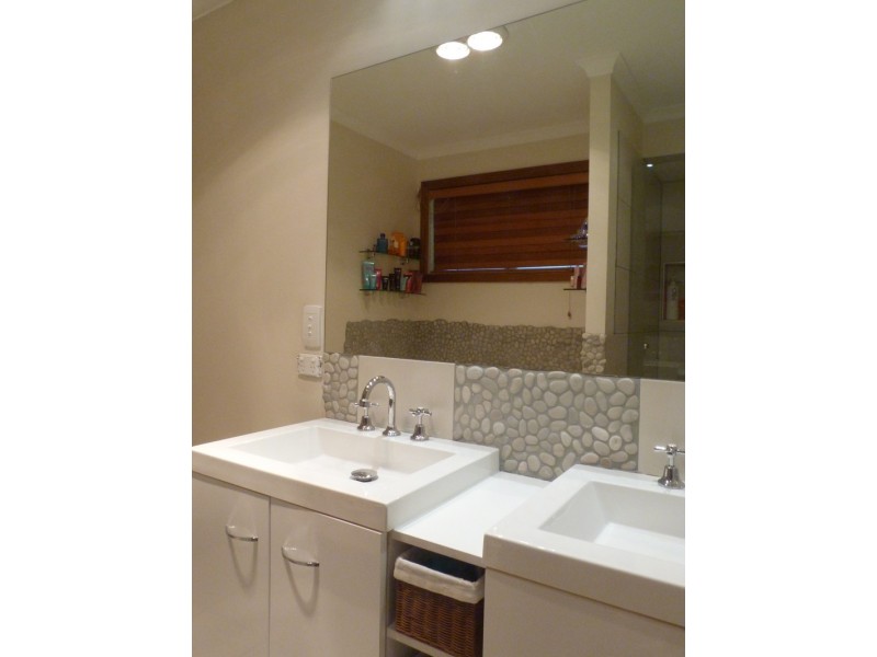 89 Southlake Drive, Varsity Lakes QLD 4227