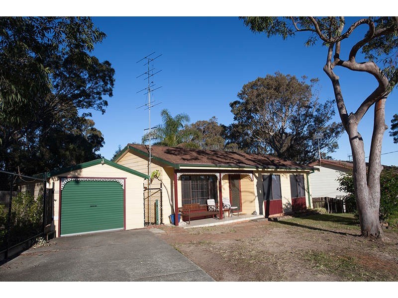 33 Minnamurra Road, Gorokan NSW 2263