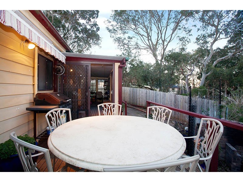 33 Minnamurra Road, Gorokan NSW 2263