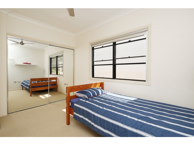 17 Burns Street, Indooroopilly QLD 4068