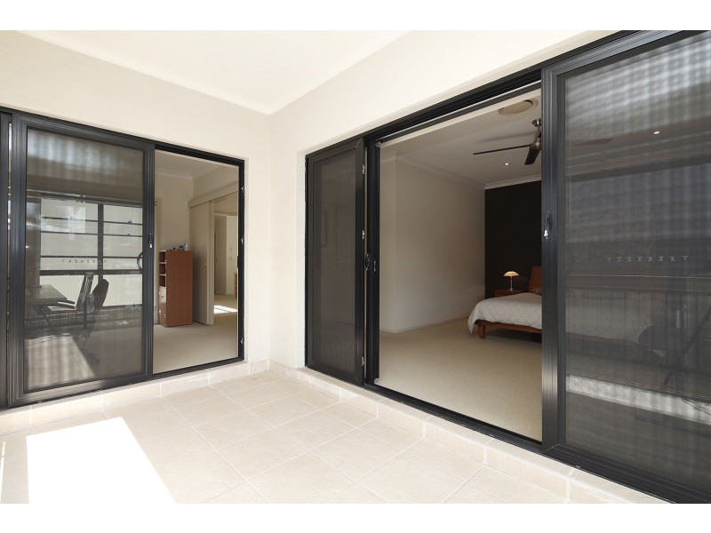 17 Burns Street, Indooroopilly QLD 4068