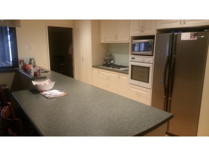 18 Marlowe Place, Munster WA 6166