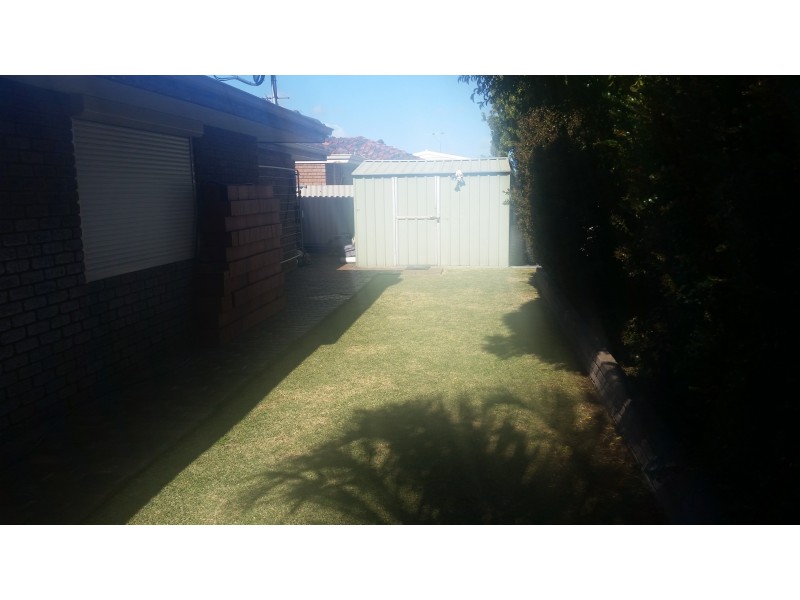 18 Marlowe Place, Munster WA 6166