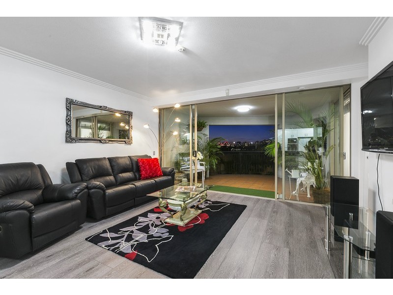 18/50 Lower River Terrace, South Brisbane QLD 4101