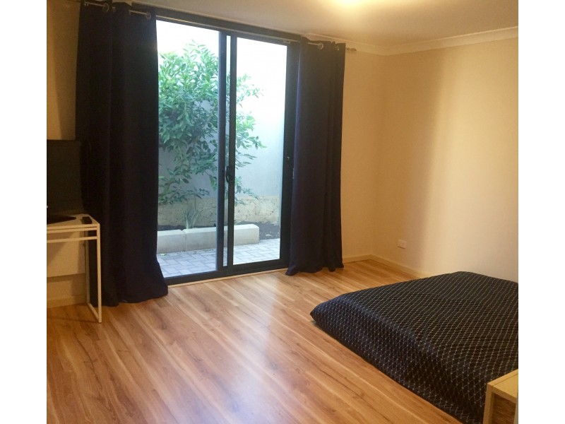 60/12 Citadel Way, Currambine WA 6028